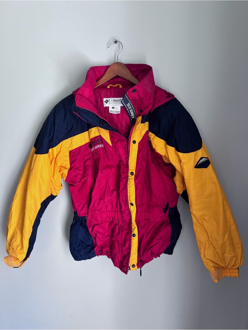 Vintage Columbia Ski Jacket Womens Medium 90s Colorblock Tech Series Winter Coat